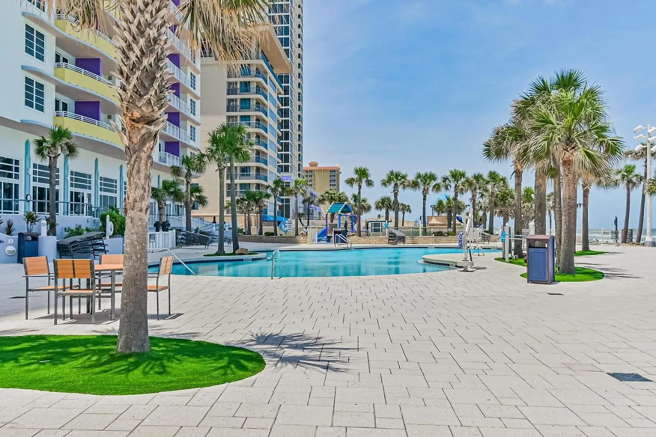 Vacation In Comfort And Luxury - 1Br Direct Oceanfront - Wyndham Ocean Walk -1302 Daytona Beach Apartment